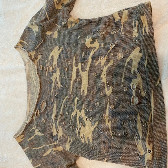 Cute off the shoulder top - Picture 1 of 1